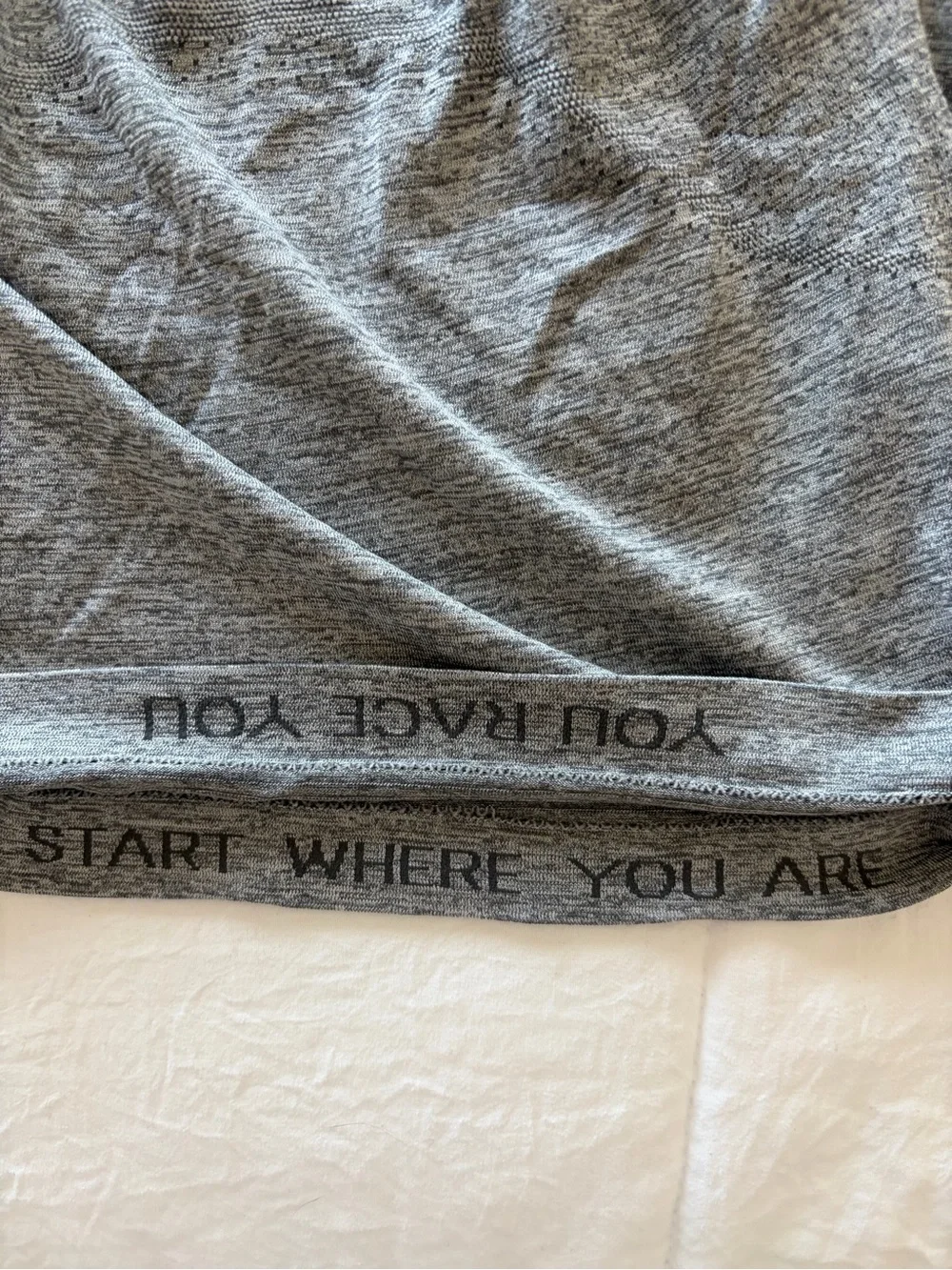 Size 0 Lululemon swiftly tech cropped long sleeve
